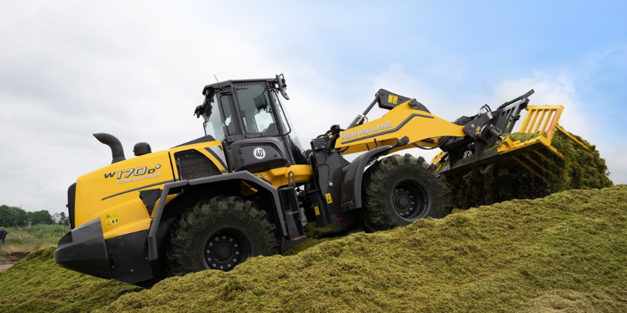 Den nye New Holland W170D+ Forage Power er en kraftfuld hjullæsser udviklet specifikt til græs- og ensilagearbejde - i det hele taget tungt materiale.