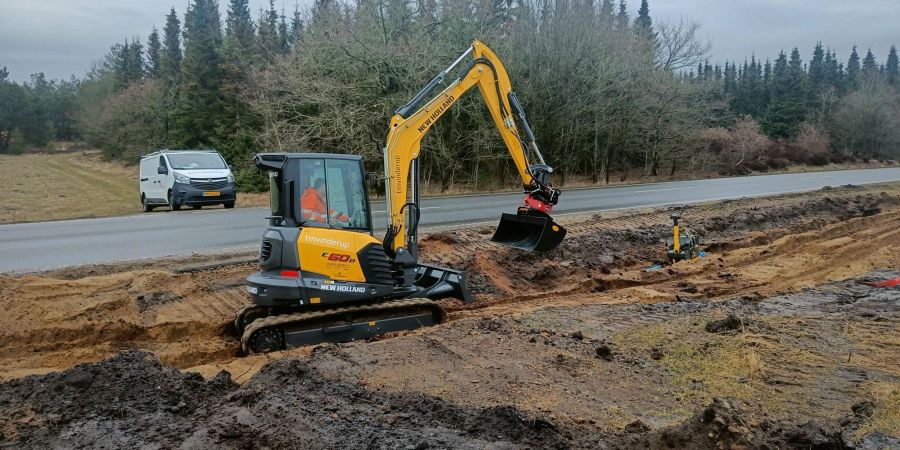 Prøv en New Holland minigraver hos Anker Bjerre A/S