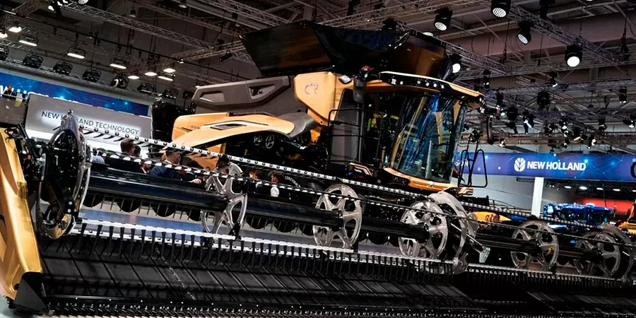 Se CR11 New Holland på Agromek 2024 i MCH | Anker Bjerre A/S