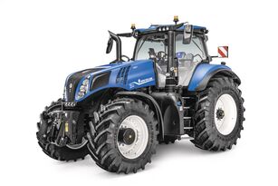 New Holland traktor T8 genesis hos Anker Bjerre A/S
