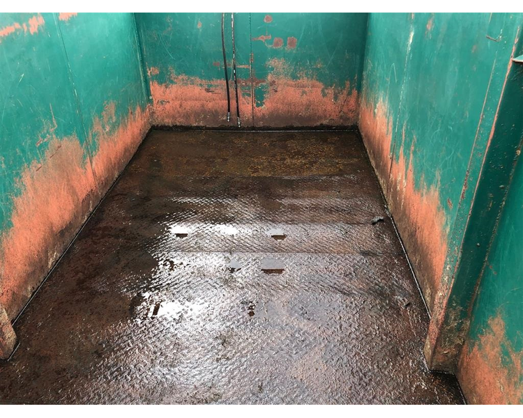 - - - Kreaturvogn med Hydraulik