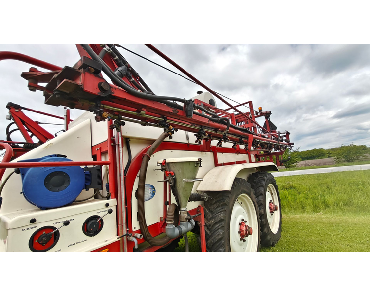 Lindus 7000l/28m