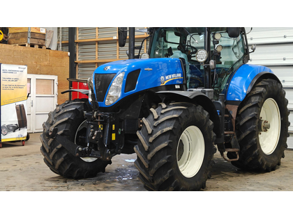 New Holland T7.220 Auto Command