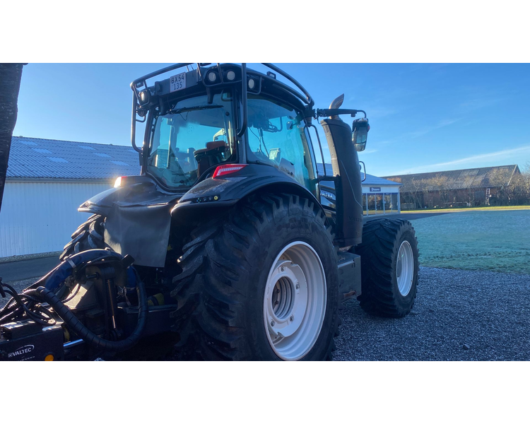 Alsidig Højtip Alsig 25km3 vogn + Valtra T 214