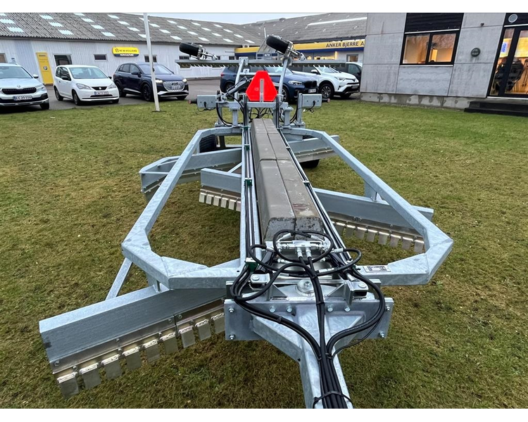 Anker Bjerre Høvlen B-240-HY Inkl. hydraulisk efterrive