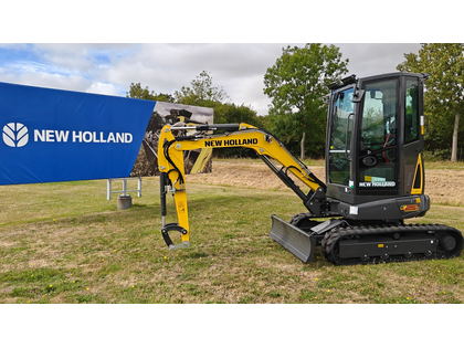 New Holland E25D