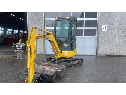 Komatsu PC16R-3HS Inkl. 2grave skovle og tilskovl.