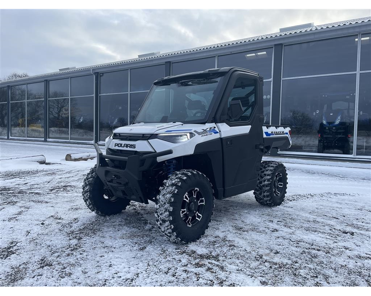 Polaris Ranger Kinetic EV T3B 60 km/t traktor. Inkl Lukket kabine med varme