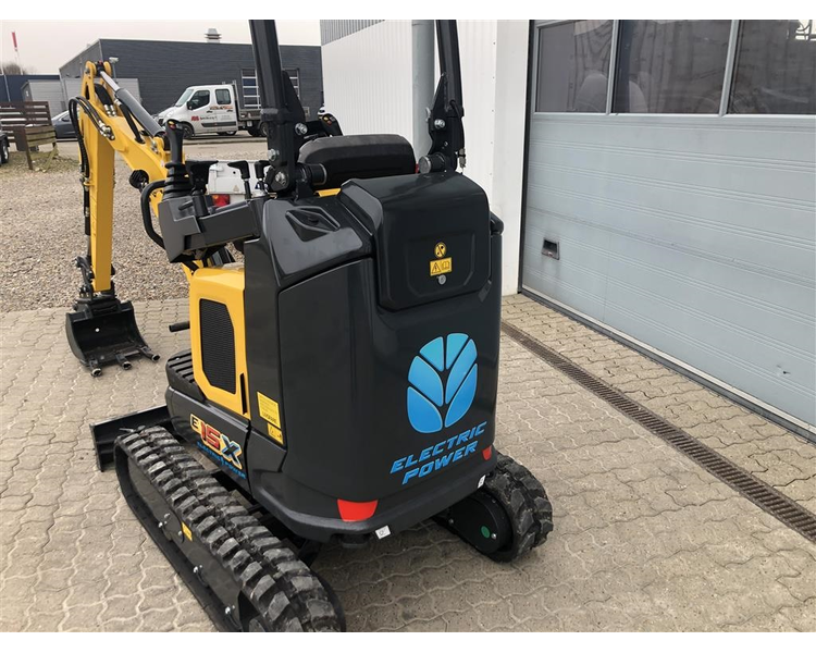 New Holland E15x el-minigraver