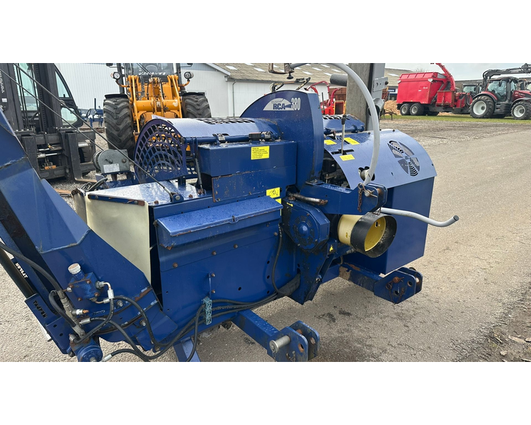 Tajfun RCA 380 RCA 380