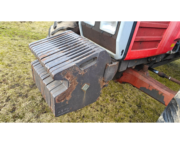 Massey Ferguson 8110