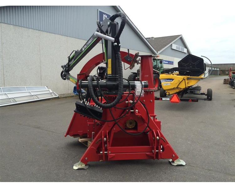 TP TP 270 K  Med FTG Forest kran