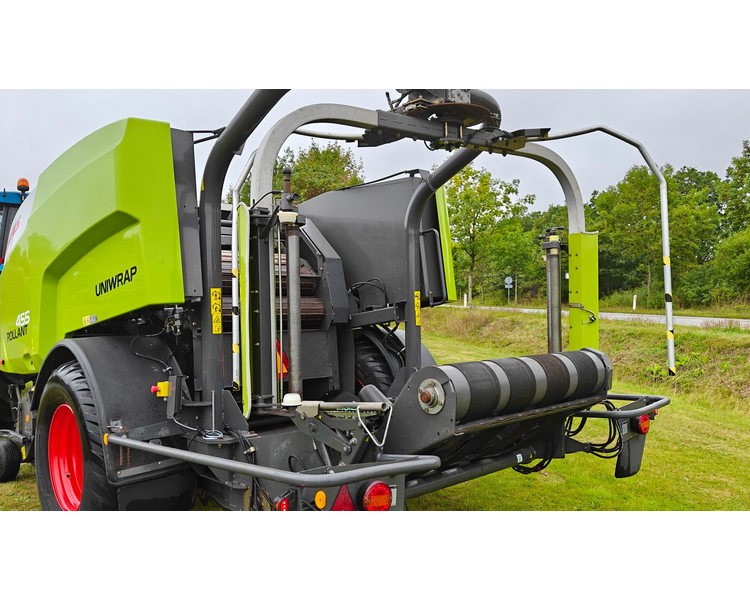 CLAAS Rollant 455 UNIWRAP