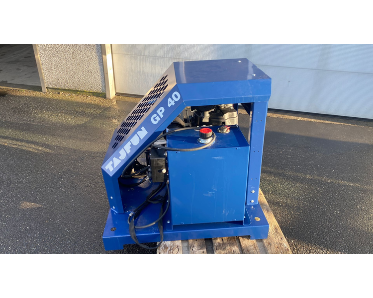 Tajfun GP 40 Benzin motor Demo