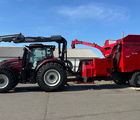 Valtra T234s Med Jenz 360 Flishugger og Alsidig 23m3 Flisvogn