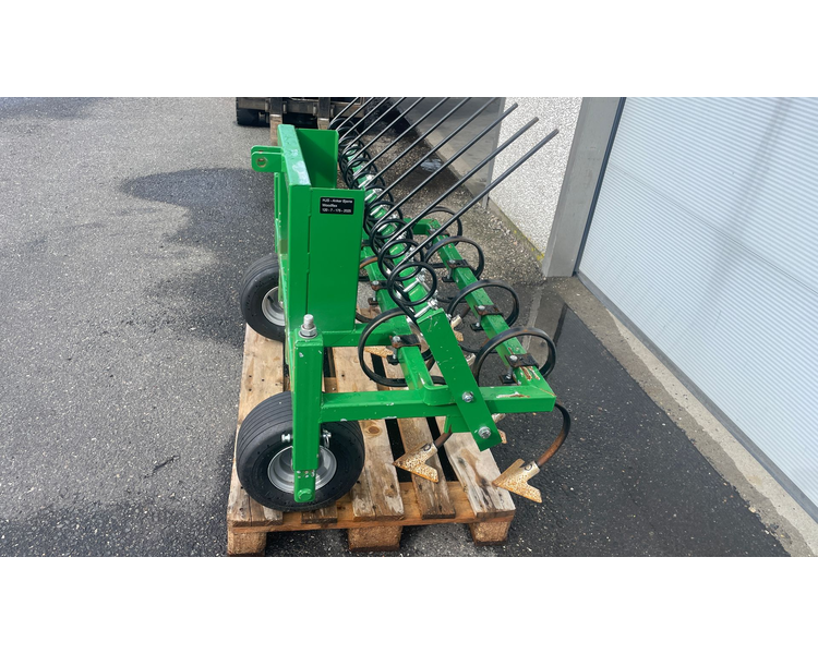 AB Woodflex Harve  Gåsefodsharve med efterrive