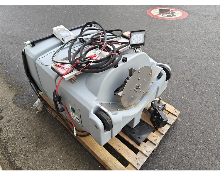 HillTip Icestriker 200 DEMO