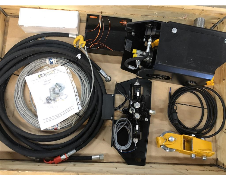 - - - FTG Hydraulisk fjernstyret spil