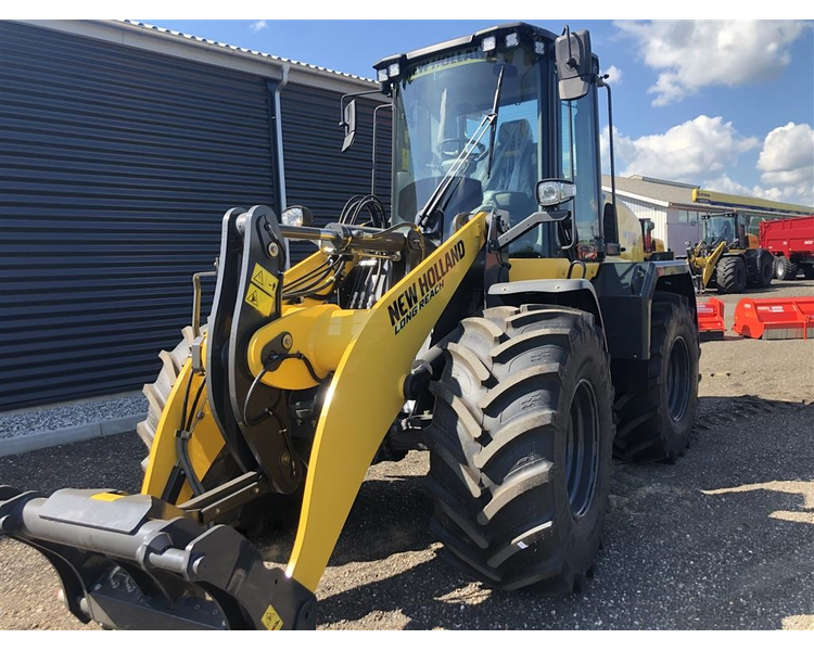 New Holland W110D LR