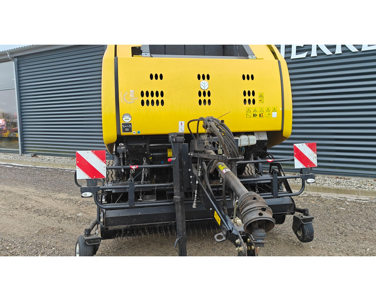 New Holland Roll-Belt 180 Superfeed