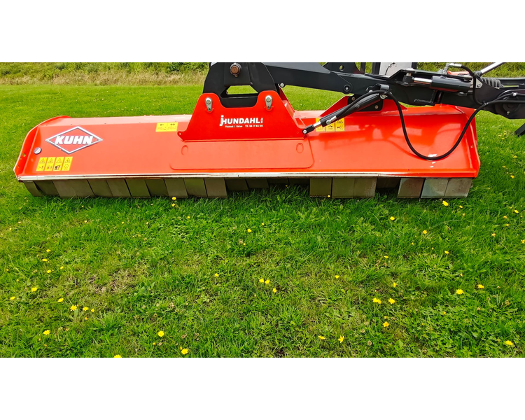 Kuhn BP 8300 og BPR 305