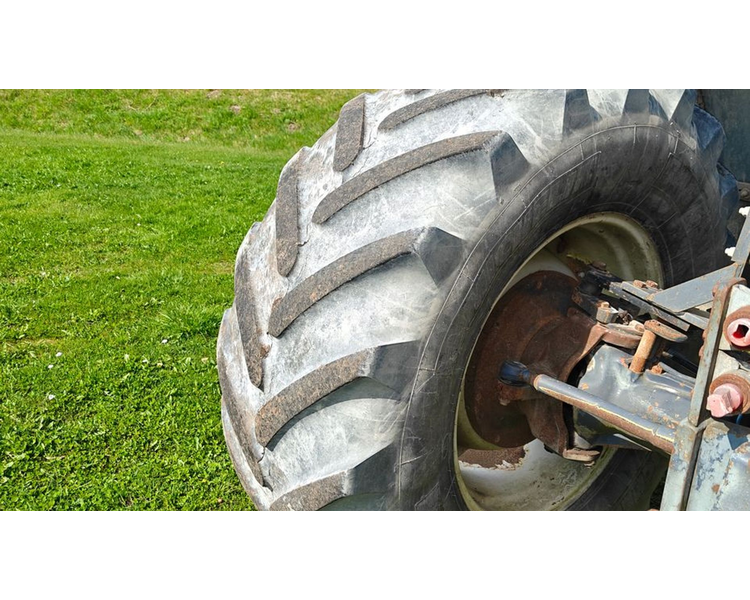 New Holland TM 150