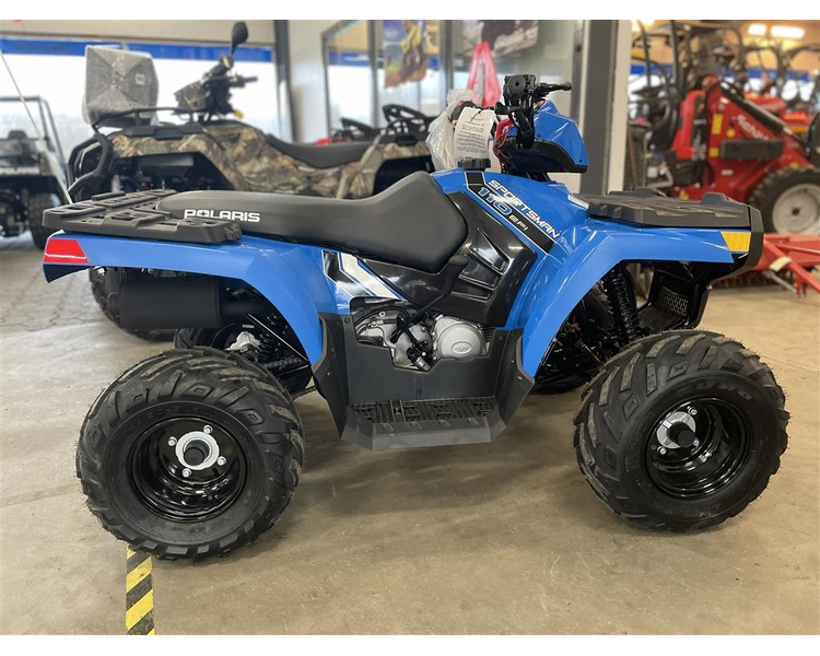 Polaris Sportsman 110 EFI M/ hjelm.
