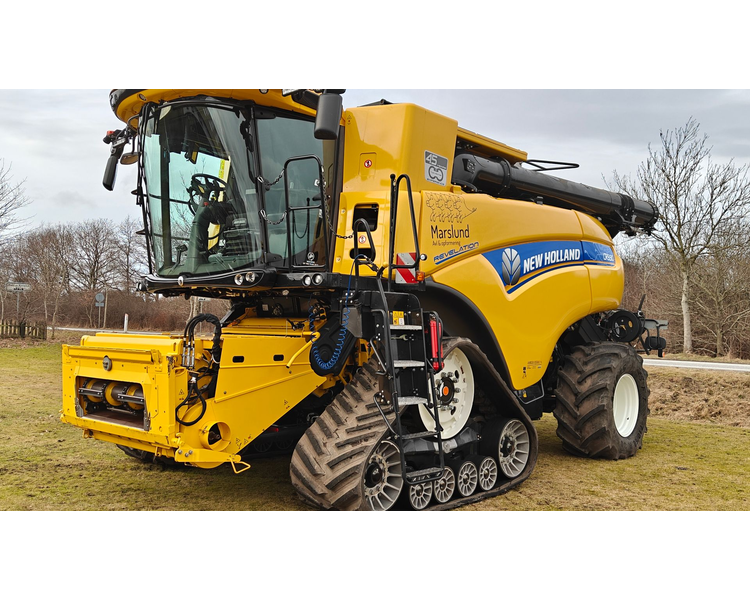 New Holland CR9.90