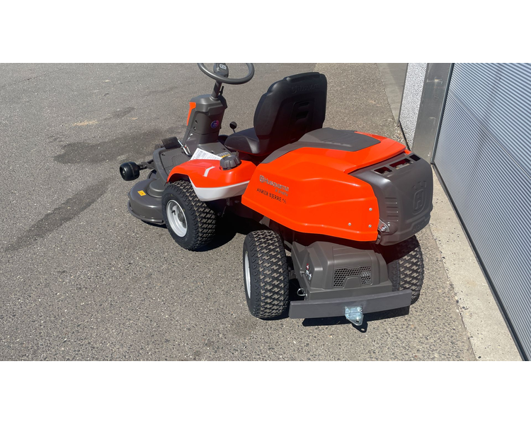 Husqvarna R214TS Inkl. 103cm klippebord