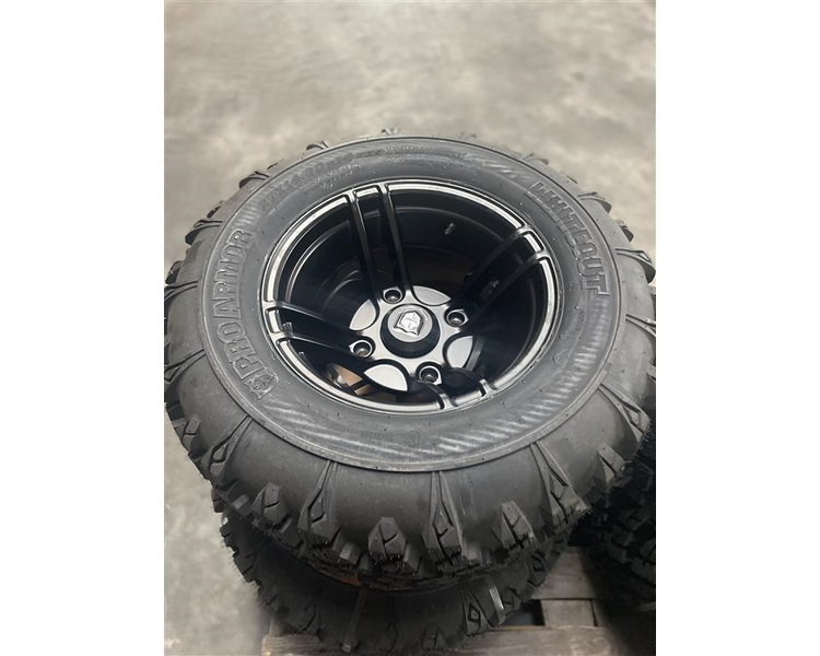 Polaris Alufælge med dæk