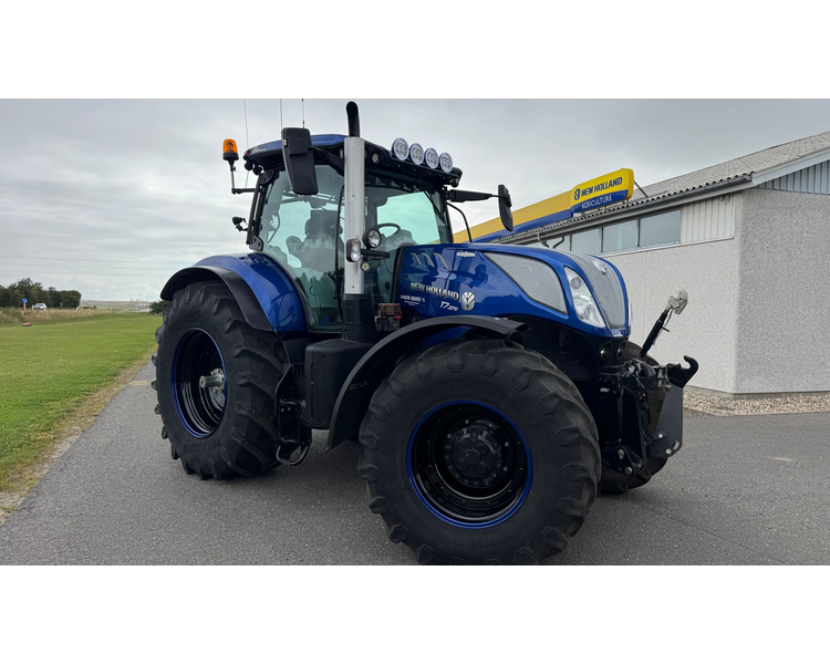 New Holland T7.270 AC BLUEPOWER