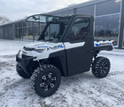 Polaris Ranger Kinetic EV T3B 60 km/t traktor. Inkl Lukket kabine med varme