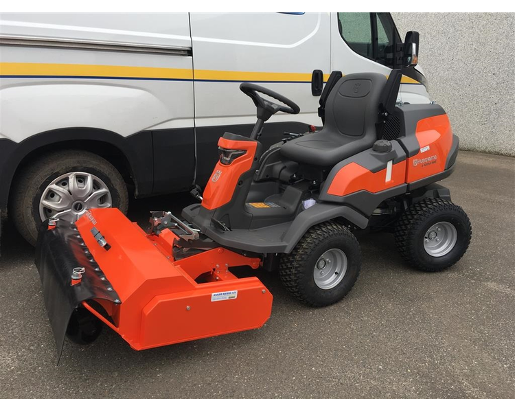Husqvarna R 420TsX AWD inkl. slagleklipper & 122 cm klippebord