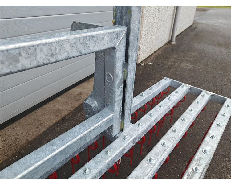 Schäffer Gårdrive Anker Bjerre Riven 4-rækket, 200cm, flydeophæng