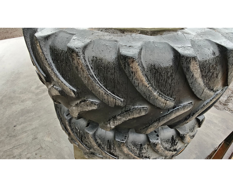 Tvillingehjul 650/85R38 XXX