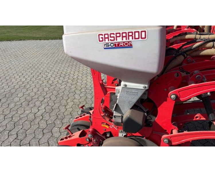 Maschio Gaspardo MANTA ISOTRONIC 12-75 XL inkl. Fabriksny fronttank
