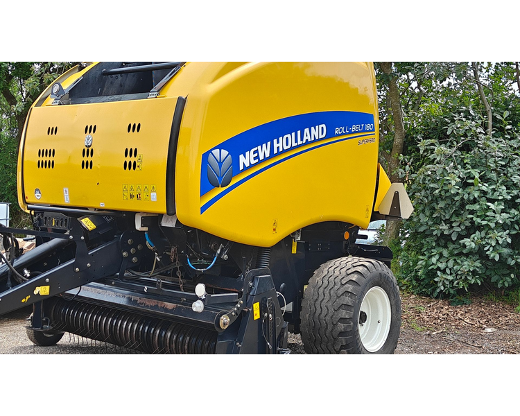 New Holland RB 180  super feed
