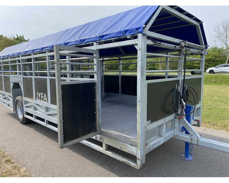 Jyfa 8 mtr. med hydr. Kreaturvogn