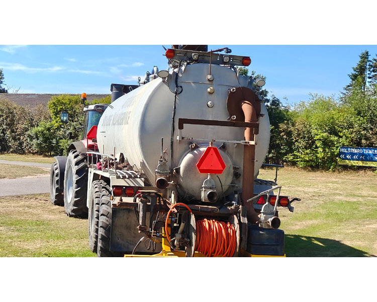 Slamsuger - spulevogn inkl. Massey Ferguson 8220 Traktor
