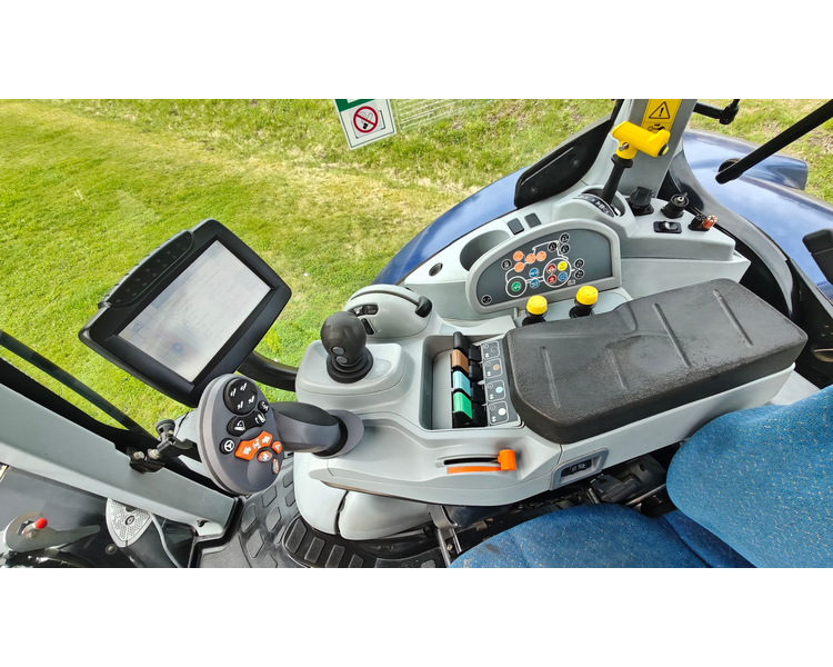 New Holland T7.260 Power Command