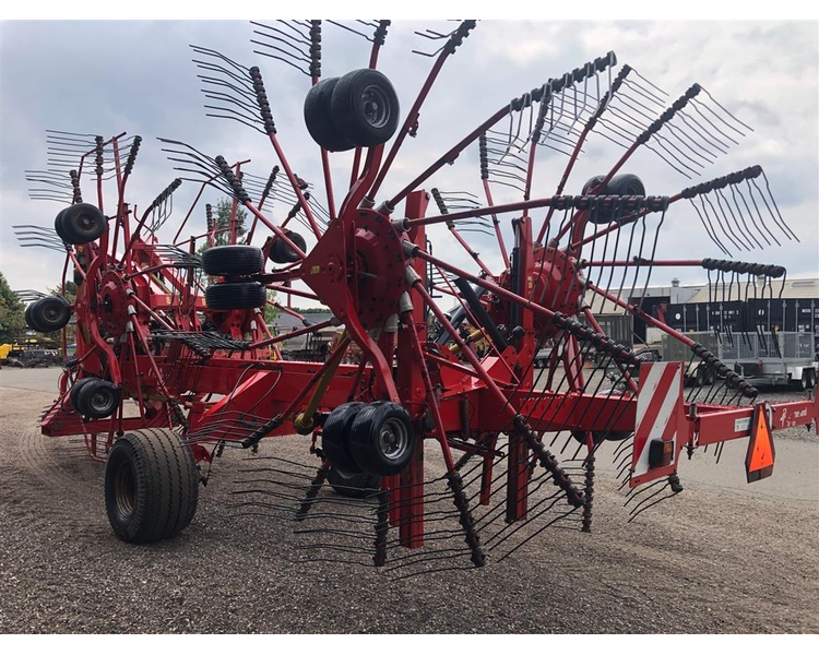 Kverneland 91150 C   4-Rotors rive