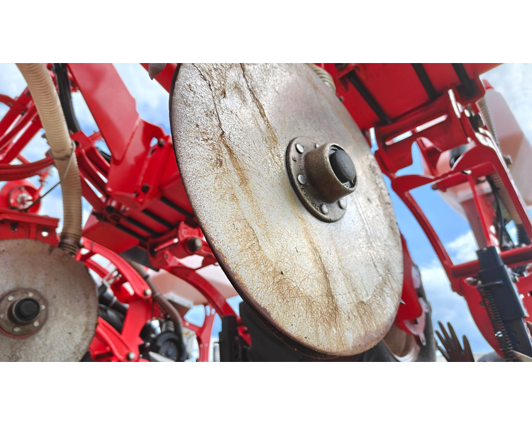 Maschio Gaspardo Mirka Isotronic 8