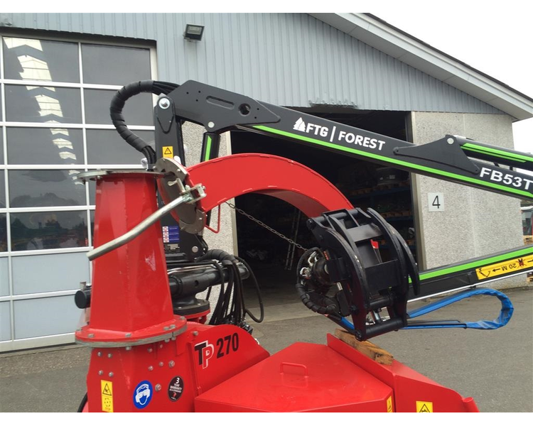 TP TP 270 K  Med FTG Forest kran