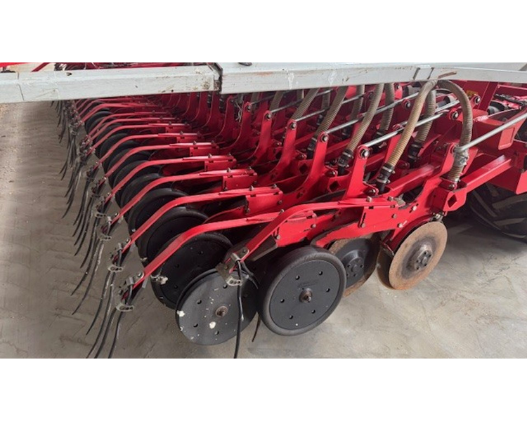 Pöttinger Terrasem C8