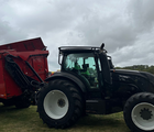 Valtra T214 m. Flisvogn fra Kronos / Alsidig Maskinfabrik