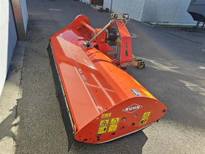 Kuhn BKE 250 KØRT GANSKE LIDT