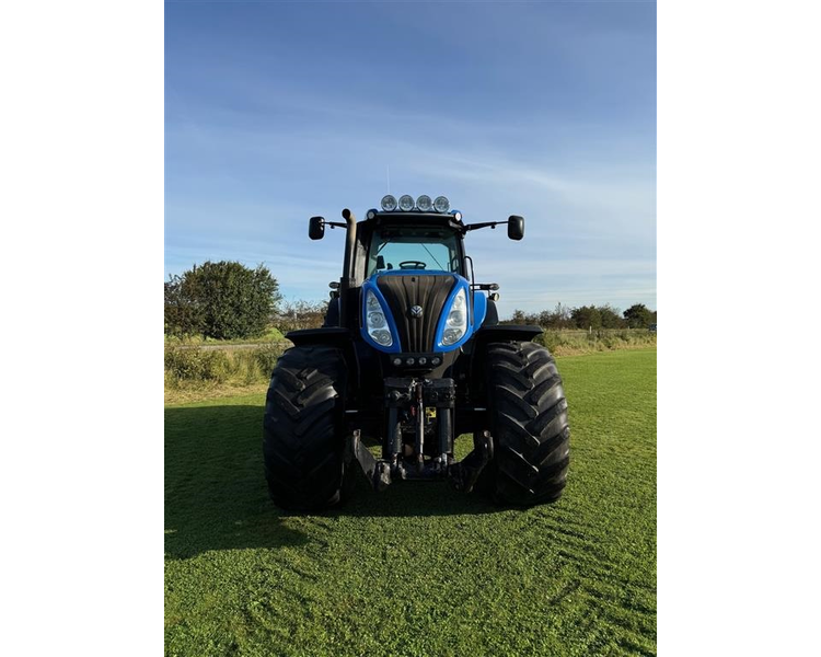 New Holland T8.390 AutoCommand
