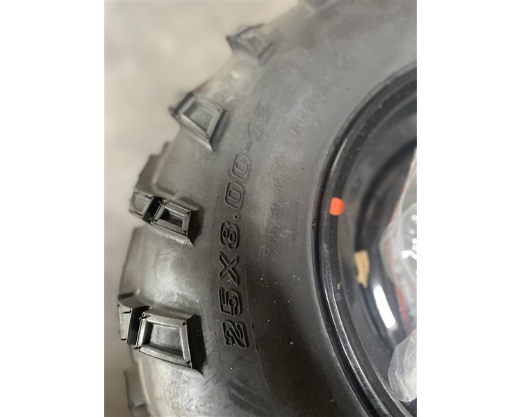 Polaris Stålfælge med dæk