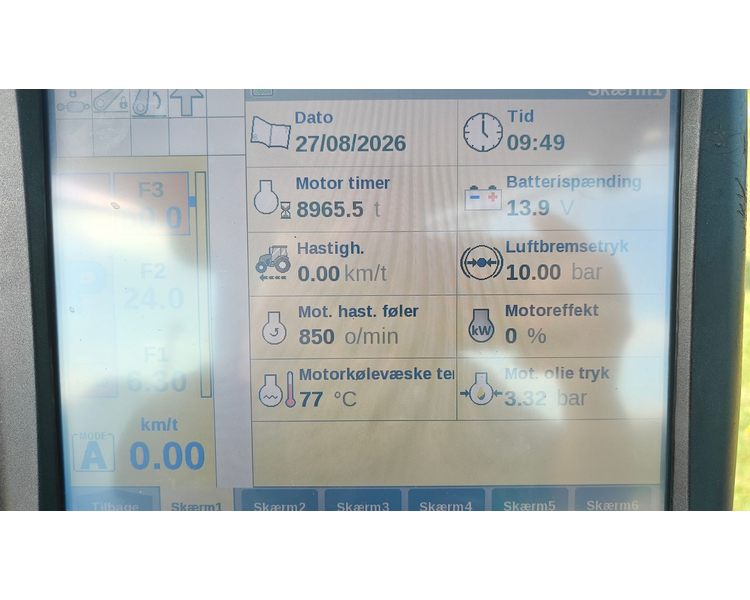 New Holland T7050 AUTO COMMAND