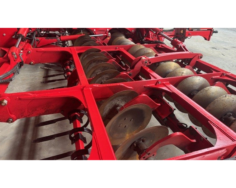 Pöttinger Terrasem C8